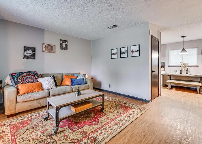Eco-chic Sanctuary Steps From Trinity Trails! Fort Worth