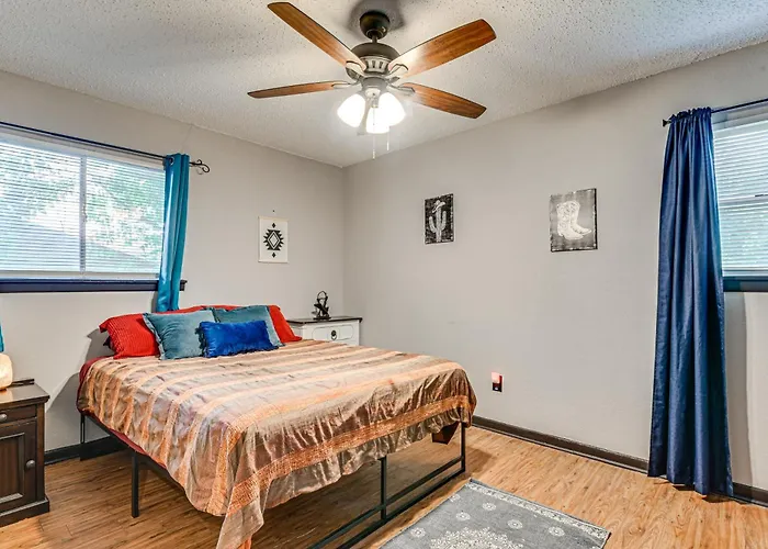 Eco-chic Sanctuary Steps From Trinity Trails! Vakantiehuis Fort Worth