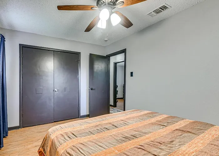Eco-chic Sanctuary Steps From Trinity Trails! Fort Worth